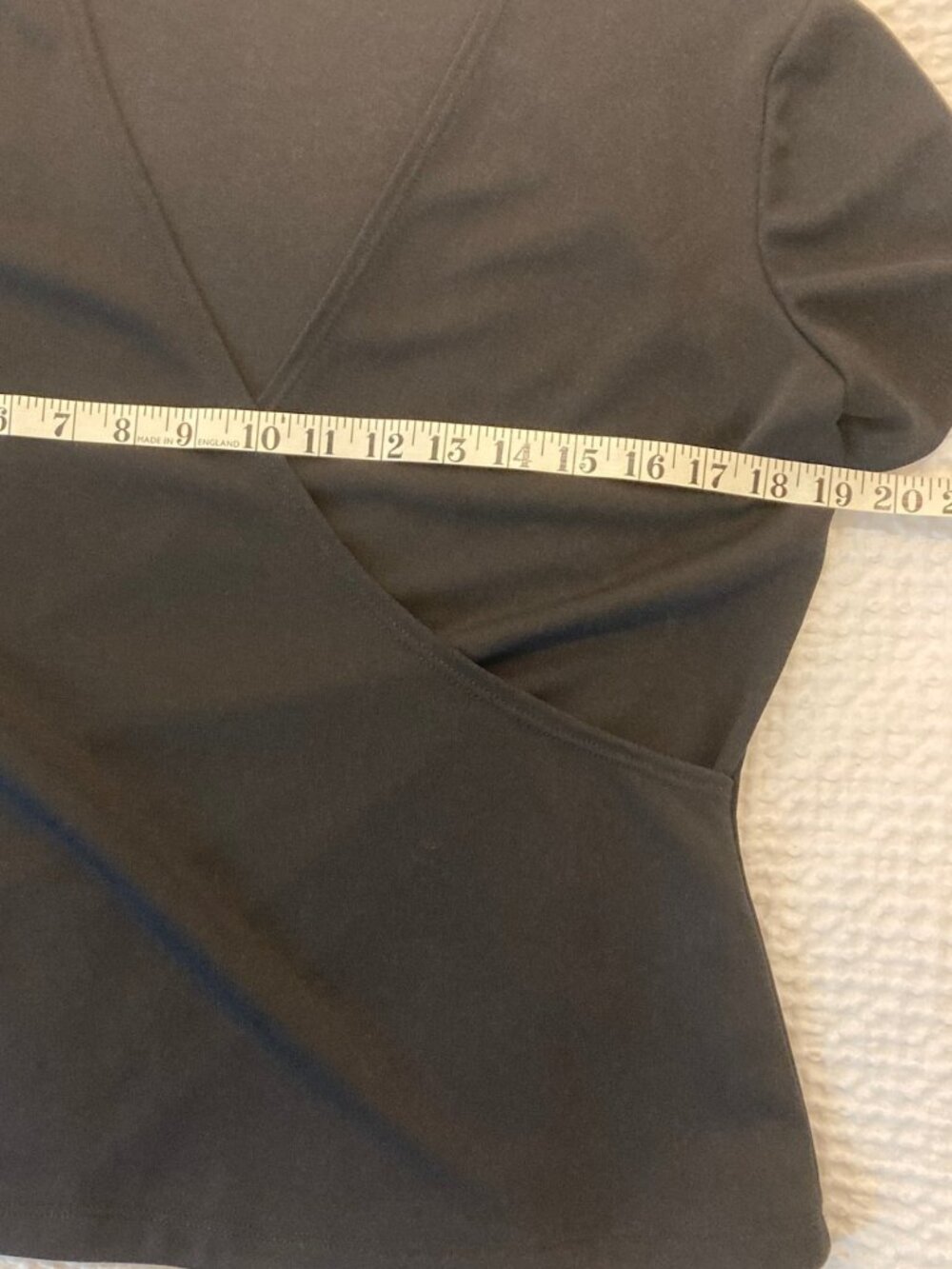 Femme de Carrière Black Faux Wrap Short Sleeve Top Size 44 (US Large) - Picture 6 of 9